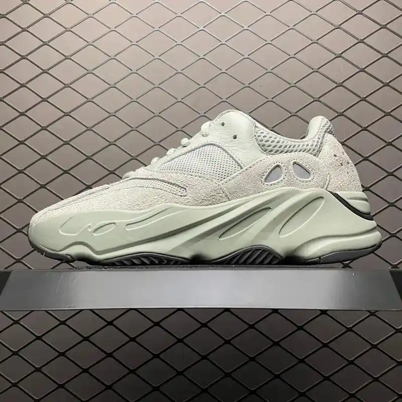本 ad 阿迪yeezy 700系列.adidas 阿迪达斯 - 抖音