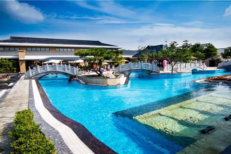 逗留时间: 4-6小时 地址 : 大连市瓦房店市炮台镇沈大高速公路出口处