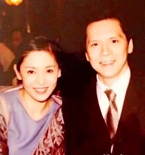 42年后再看丁佩,才明白也许让位给陈岚,是她最好的选择