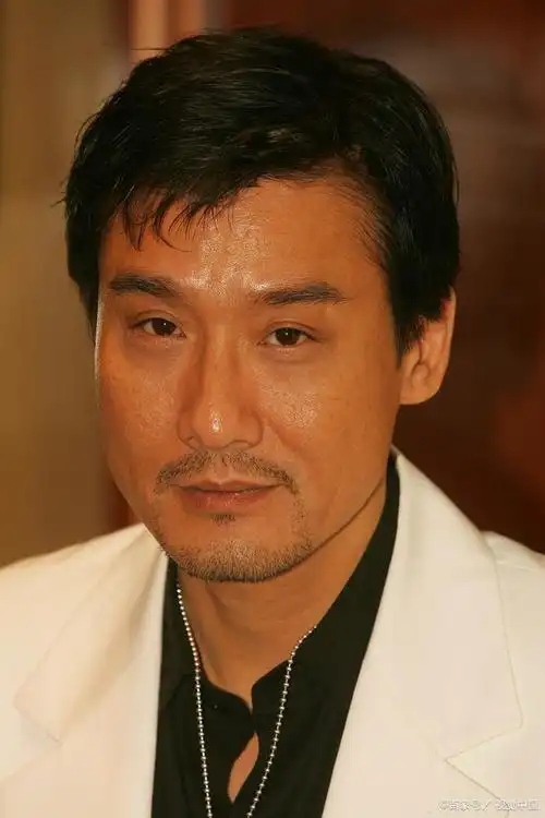 如果你还在犹豫,那么你可以向香港影帝梁家辉学习一下.