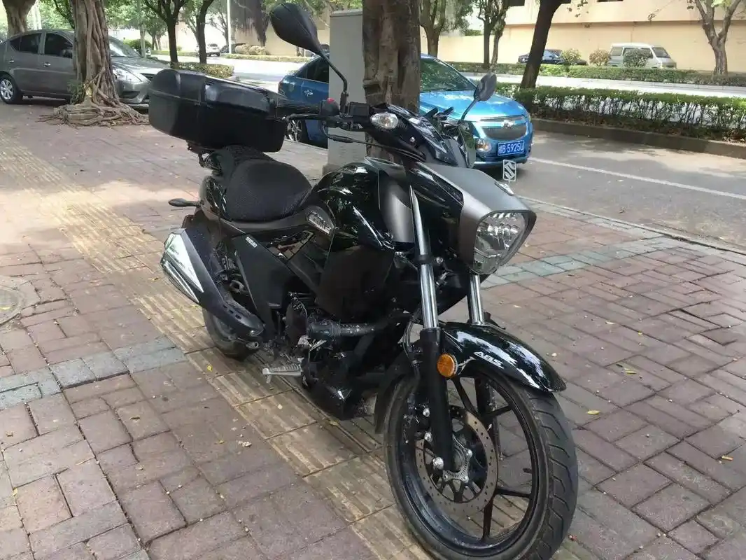 新到铃木酷道150带abs复古风格就开了2000多公里价格12800元