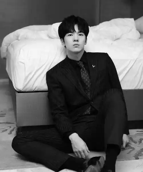 仝卓再撕郑云龙,破罐子破摔的他,让娱乐圈成了笑话_操作_行为_网友