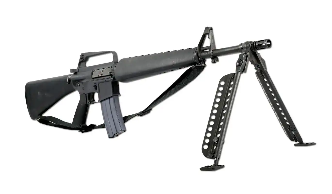 柯尔特611轻机枪.图片来自墨菲拍卖行. #枪 #武器 #轻 - 抖音