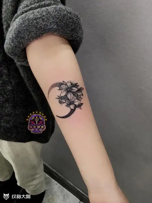 高级感_纹身图案手稿图片_鼎嘉刺青-小欧的纹身作品集