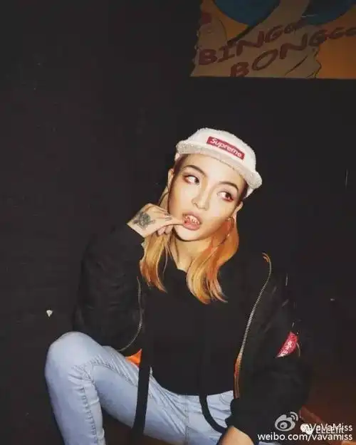 中国第一女rapper身材火辣却偏偏逃不过这个