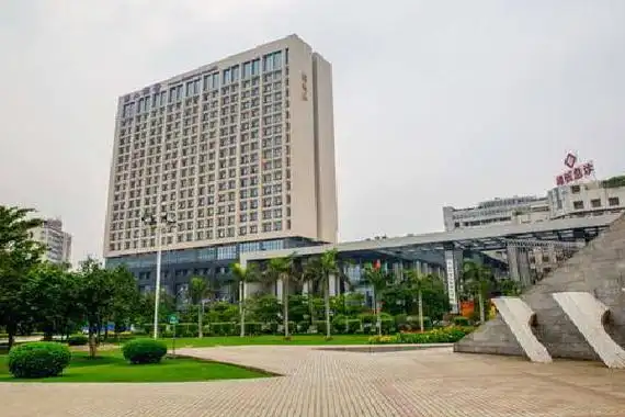 三级甲等医院全称:佛山市禅城区中心医院医院地址:广东省佛山市禅城区