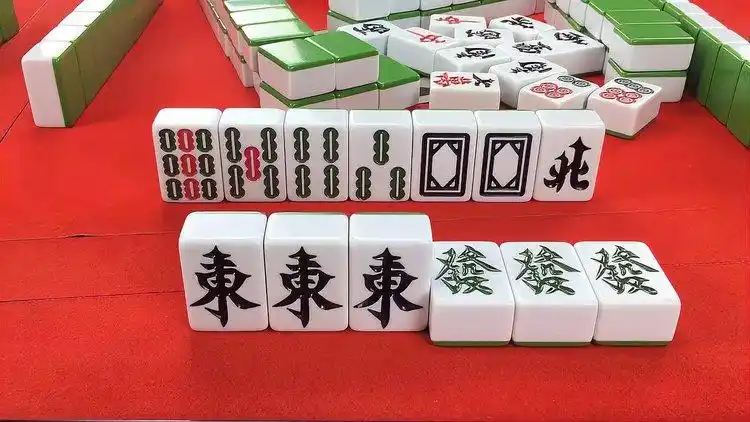 人算不如天算,麻将开牌就是混一色牌型,这不是在为难我嘛?