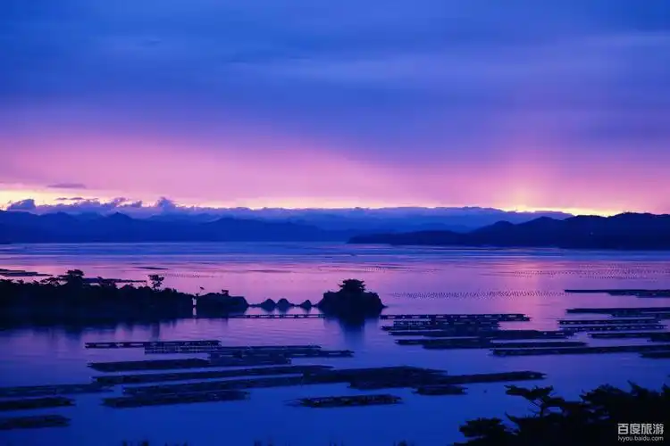 p>三重县(日语:三重県;片假名:みえけん;英语:mie-ken)位于日本本州