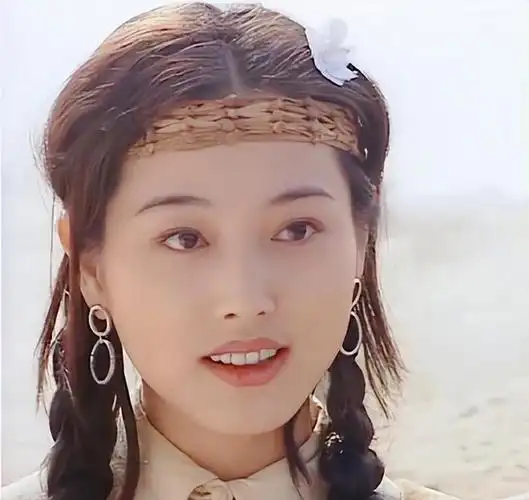 女星张延选美大赛冠军撞脸王祖贤嫁大5岁香港演员张锦程