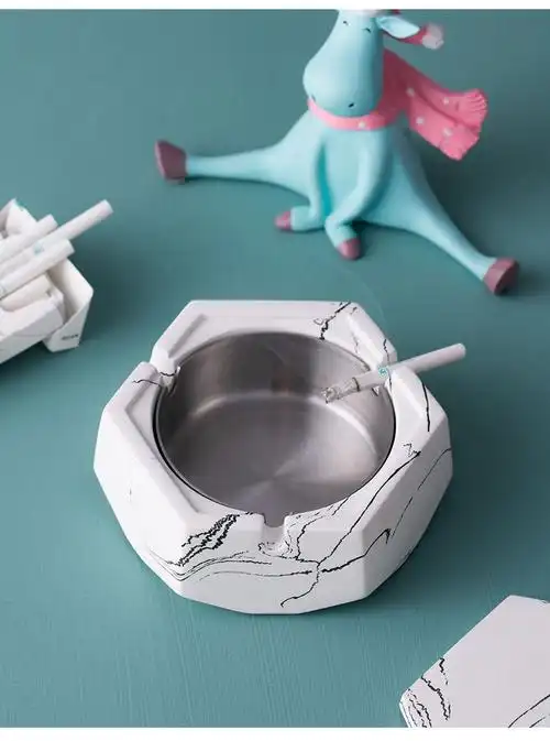 北欧创意个性轻奢大理石烟灰缸家用客厅装饰带盖女士粉色菱角带盖烟灰