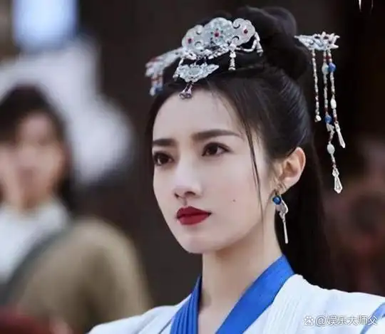 与凤行女配太惊艳凭配角新晋小花赵丽颖拉垮点都压不住