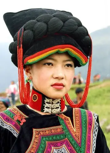 大凉山彝族人物