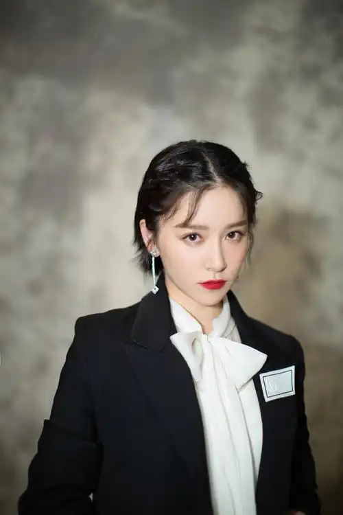 阚清子亚洲影视周性感图片17