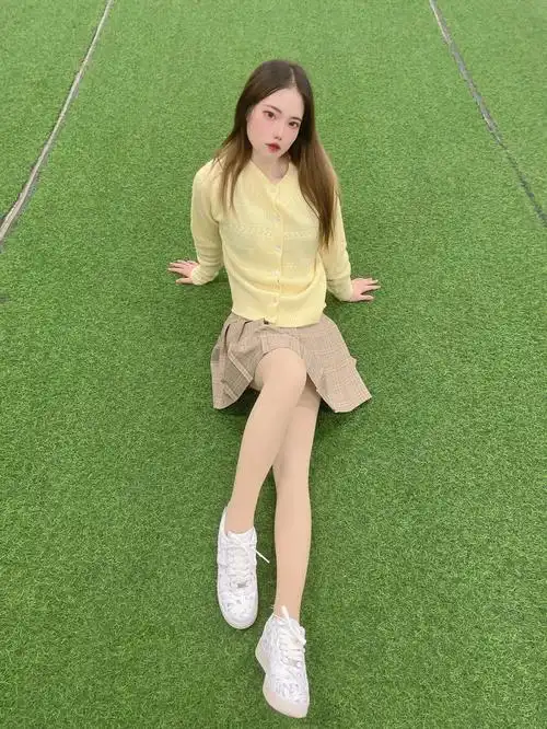 秋日温柔穿搭必备光腿神器你安排了吗