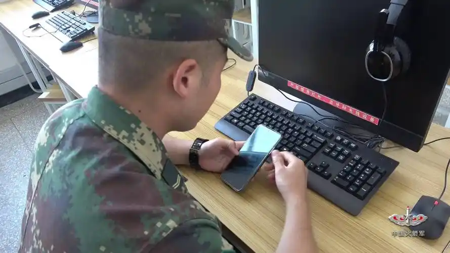 军人保密应注意什么时刻绷紧保密这根弦卢靖文杨驰何帆67