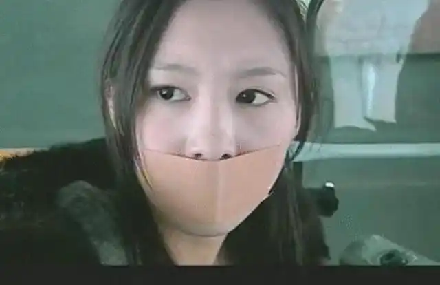 用胶带封住嘴巴就能绑架其实电视剧里都是骗人的