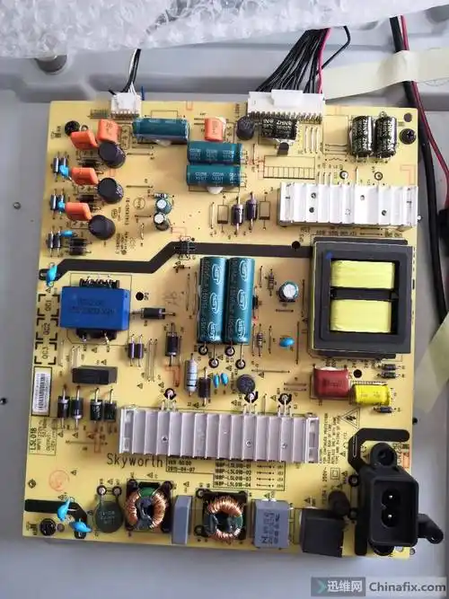 创维55v6电源板.jpg
