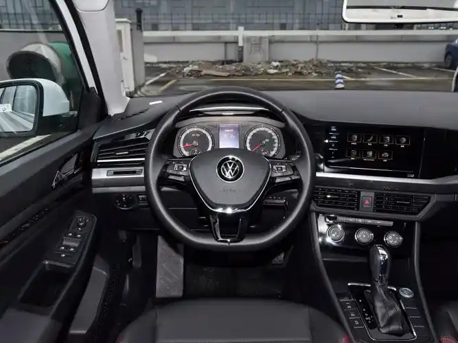 一汽-大众 宝来 2021款 200tsi dsg舒适智联版