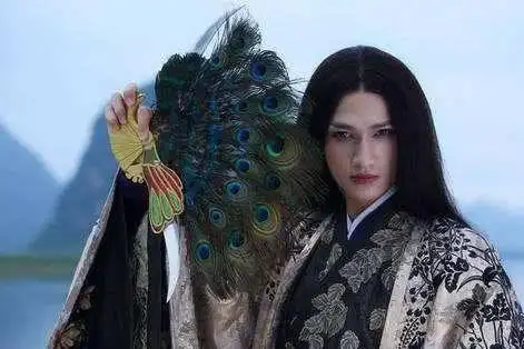 电视剧中那些披头散发的男演员有颜值什么造型都不怕