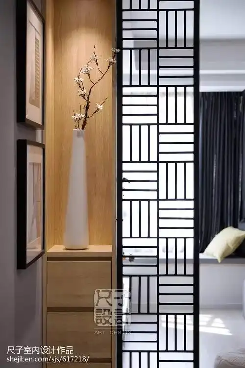 门口玄关入户门正对客厅玄关图