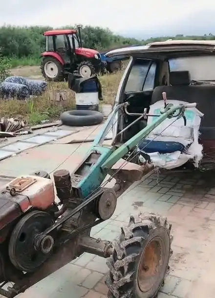 手扶拖拉机,居然可以改装成这样,太舒服了吧