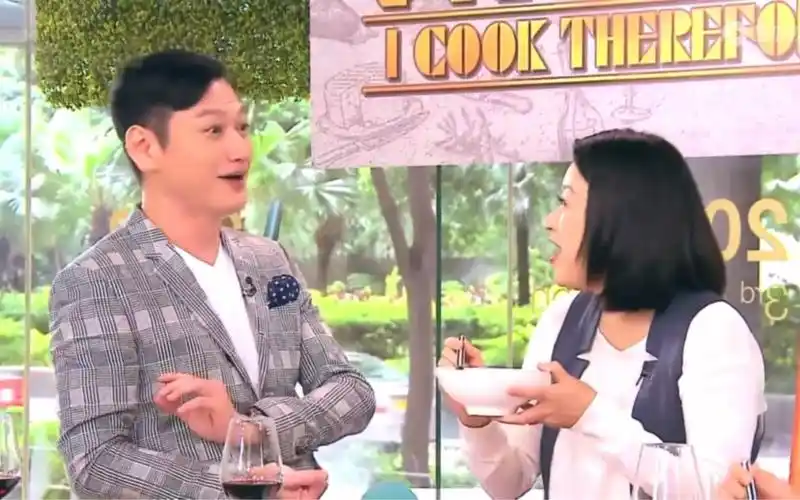 陶大宇杨羚大时代_丁益蟹方敏重遇之小敏记住了益蟹哥哥的话:你也很靓