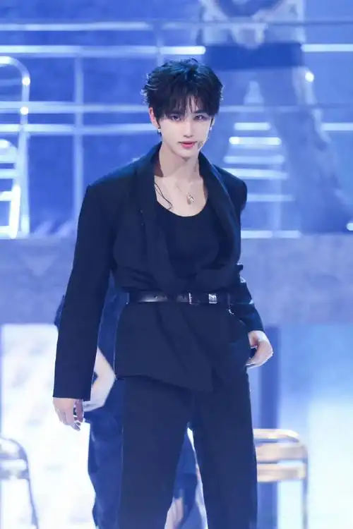 丁程鑫##丁程鑫你好星期六