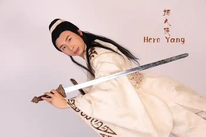 自古英雄多磨难,英雄走投无路时才幡然醒悟,当无物