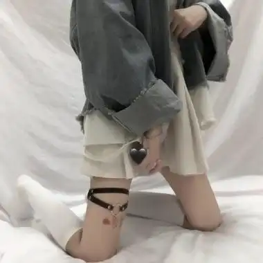 部位头像女生腿部可爱性感又可爱的女生部位腿头像短裙图片