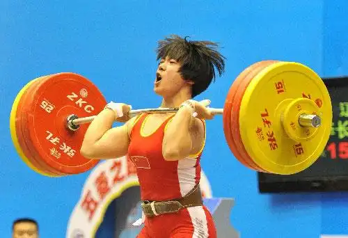 组图周璐璐展现女大力士风采平世界纪录夺冠