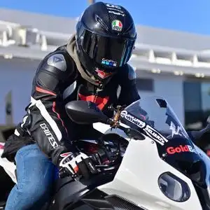 窦老板东京摩托帮头像