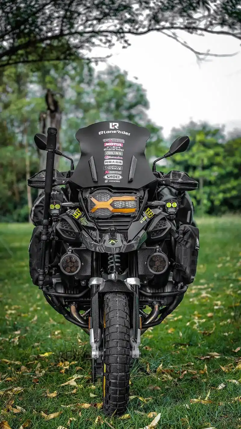 快艾特你的小富婆给你买!宝马1250水鸟adv 40周年黑武士!