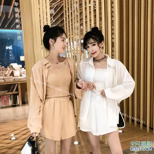 双人闺蜜装大码雪纺衫套装三件套商场酒店网红风电梯书店咖啡厅景