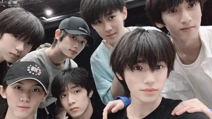 时代少年团日常生活视频搞笑