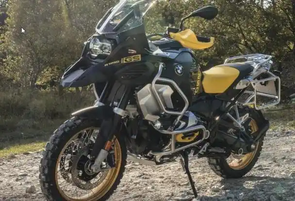 宝马1250gs摩托车是宝马旗下的一款高端探险摩托车,于2019年正式上市.