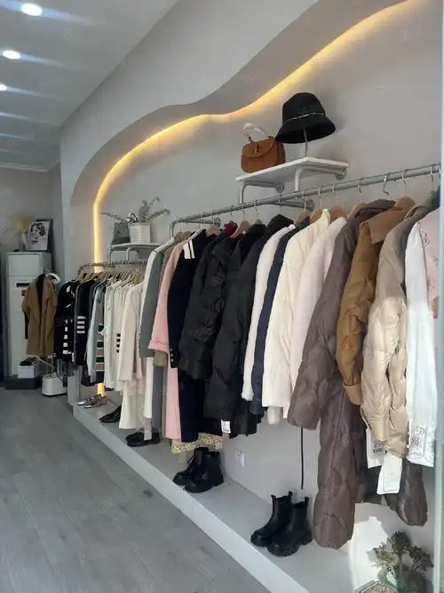 【4图】(宝鸡同城推广)转让三迪小学对面45平服装店 可空转,宝鸡金台