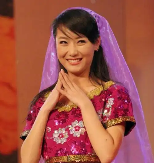 "京城四美"白冰:和小3岁男模闪婚闪离,独自带娃成了单亲妈妈