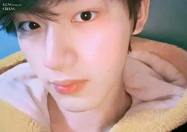 丁程鑫晒冬至素颜随拍##没想到尔冬升也逃不出养成系