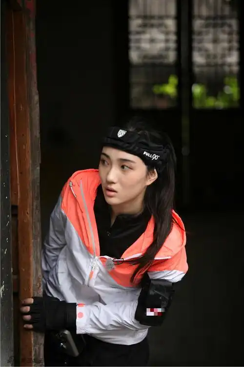 全员加速中谢娜痛哭tfboys对猎人投怀送抱