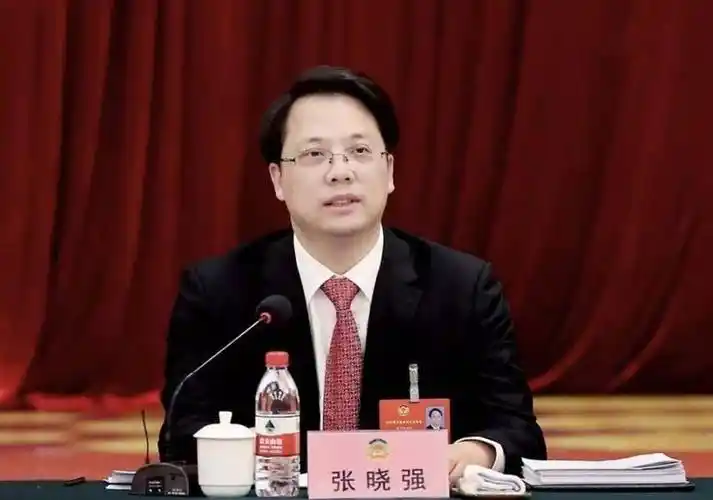 浙江工作,历任遂昌县县长,德清县委书记等职,2015年5月任绍兴市委常委