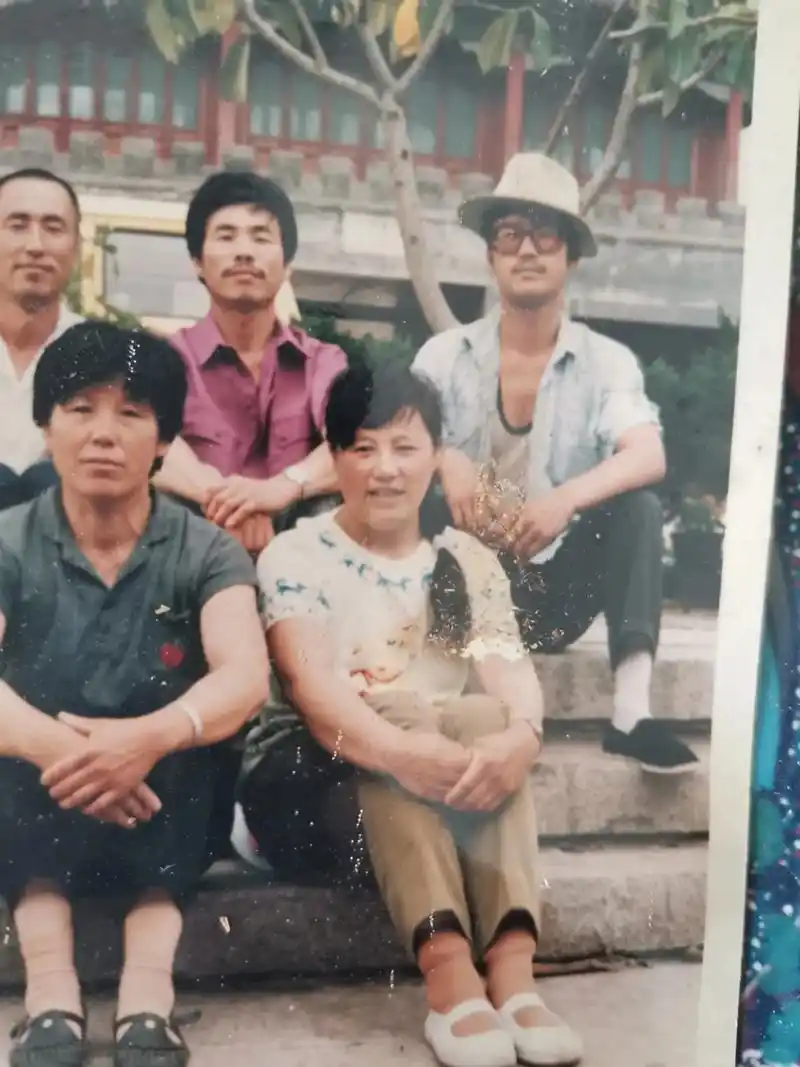 老照片的回忆 妈妈年轻时候的照片 - 抖音