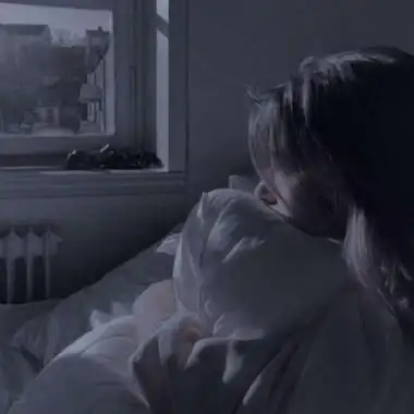 冷色调头像女ins风 高清女生丧系冷色调的头像图片