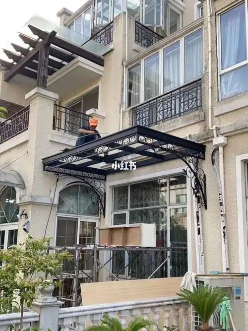 玛莱特安雨棚别墅门入户门手工锻打铁艺出口