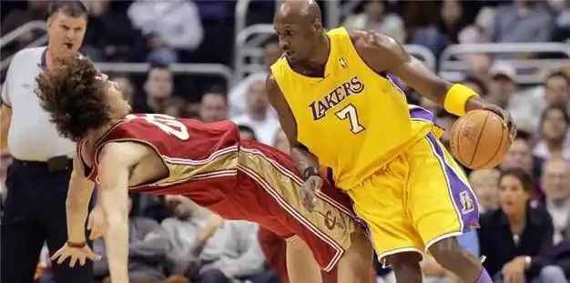 詹姆斯左膀右臂的左膀右臂巴西影帝瓦莱乔巅峰141分144板