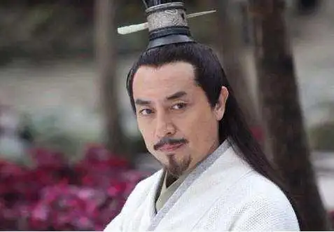 耿星星的武功仅次于钟明亮,最初并非明教徒,一天游荡至海丰地区,见