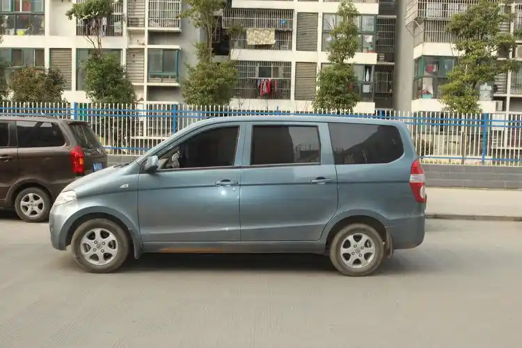 五菱汽车-五菱宏光 2010款 1.2l 标准型