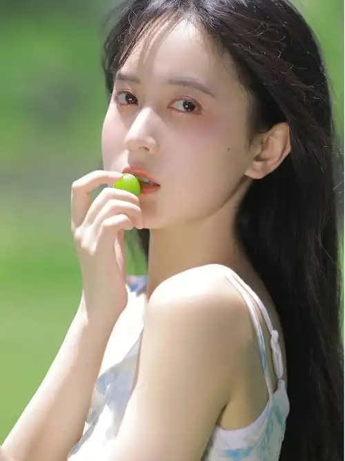 杭州夏日写真超清凉的夏日青提女孩写真