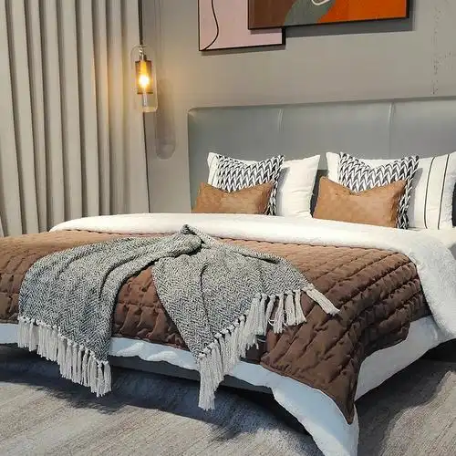 轻奢现代床品样板房间软装公司家具店摆场咖啡色床品可定制多件套