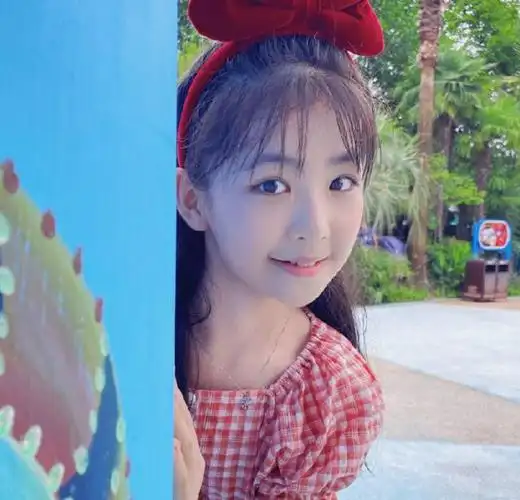 东方奇幻浪漫爱情剧《玉骨遥》自开播以来就受到了广