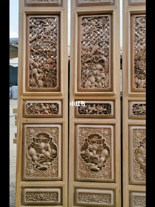 剑川木雕六合门